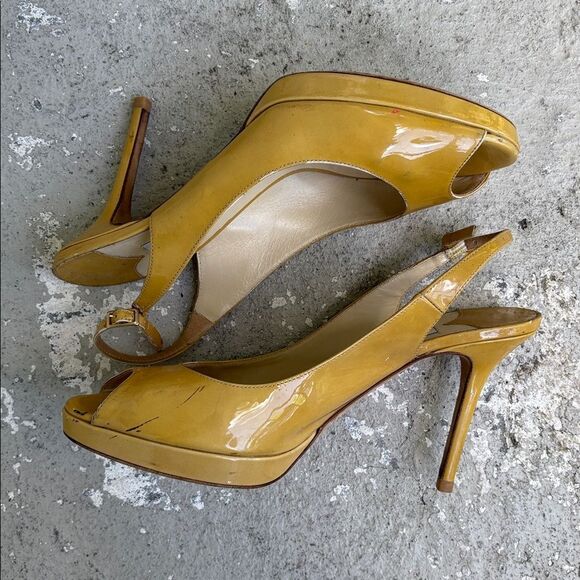 Jimmy Choo patent leather slingbacks - Picture 3 of 8